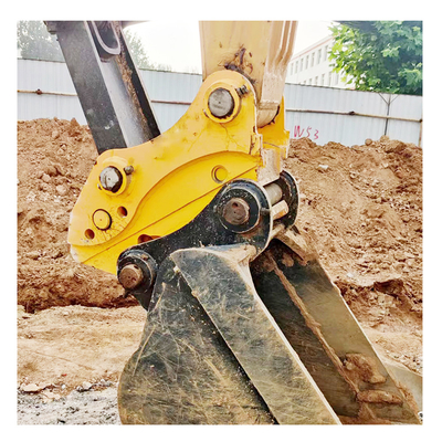 U30 323e Js220 Excavator Attachments Hydraulic Quick Release Couplings Customized