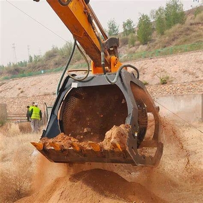 5 - 10 Ton Excavator Attachments 1557 - 2557mm Total Length Excavator Screen Bucket